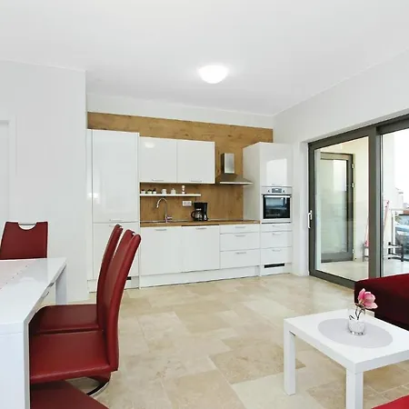 Two-Bedroom Apartment In Sibenik Apartman