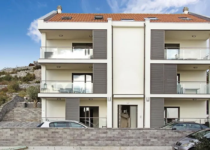 Lejlighed Two-Bedroom Apartment In Sibenik *
