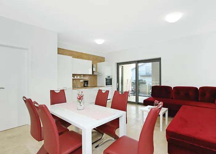 Lejlighed Two-Bedroom Apartment In Sibenik Šibenik